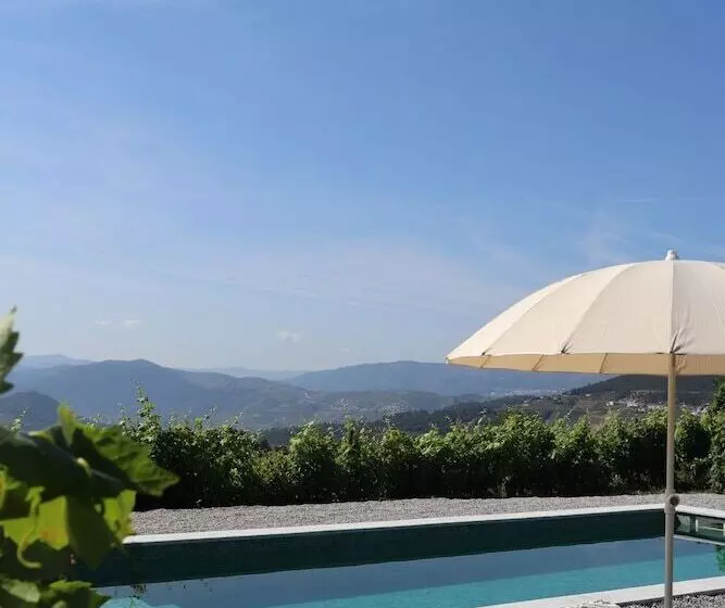 Hotelli Casa Do Santo   Wine & Tourism