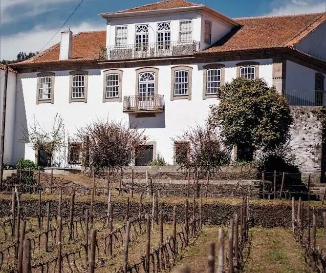 Hotelli Casa Do Santo   Wine & Tourism