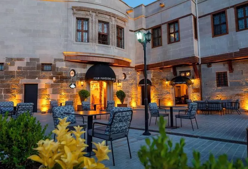 هتل Four Mansions