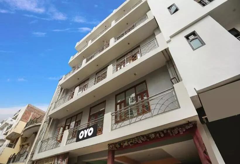 Hotelli Oyo Flagship 81365 Friends Homestay
