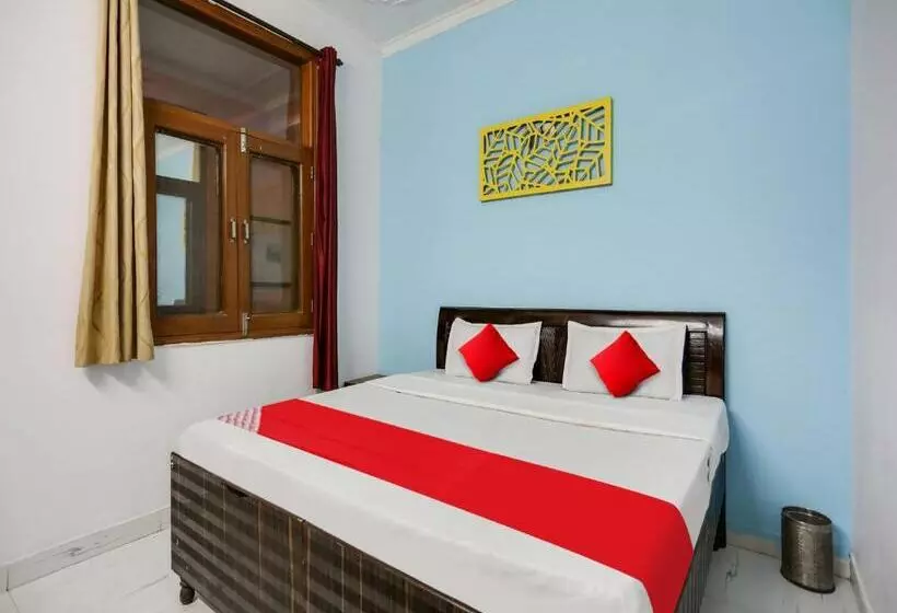 Hotelli Oyo Flagship 81365 Friends Homestay