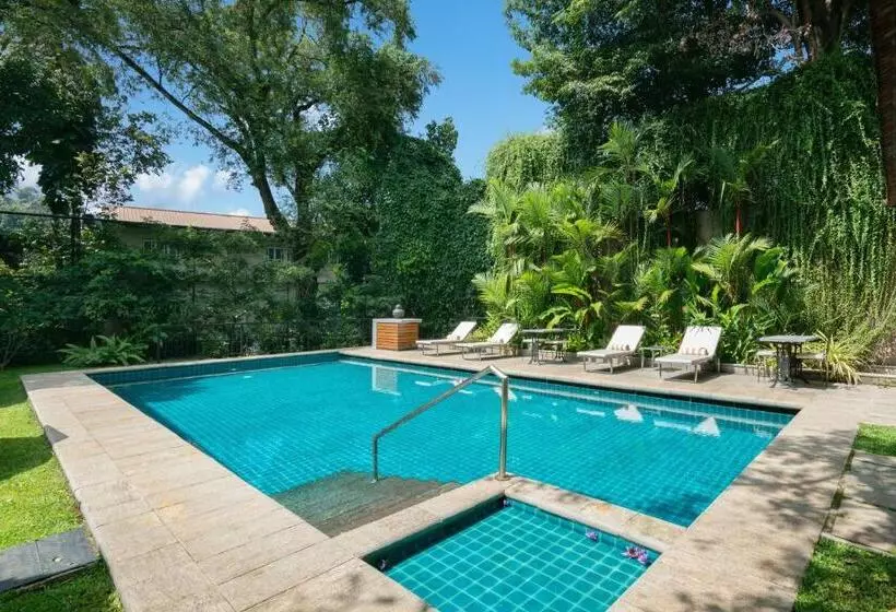 Hotelli Taru Villas Kandy