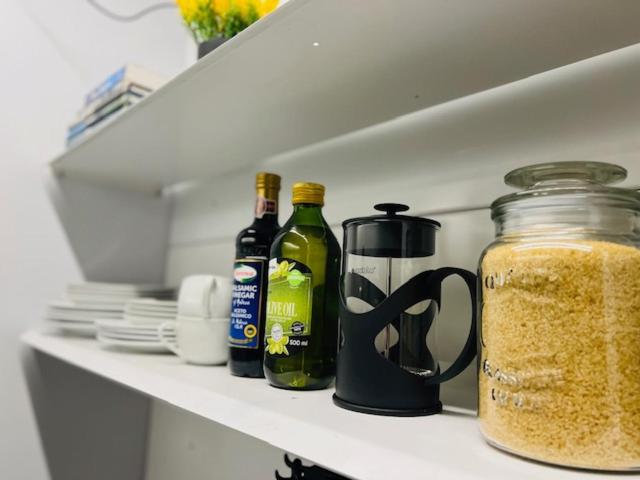 Uxolo Executive 7.2 Micro Living + Mountain View