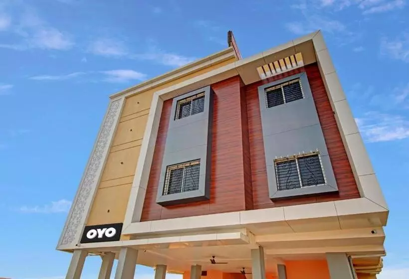Hotelli Oyo Flagship 81359  Anand In