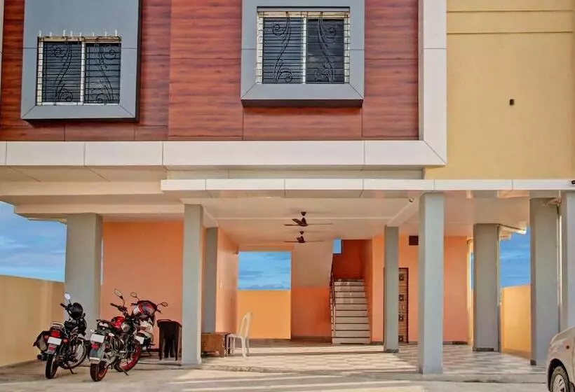 Hotelli Oyo Flagship 81359  Anand In