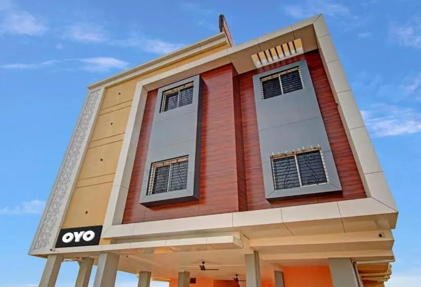 Hotelli Oyo Flagship 81359  Anand In
