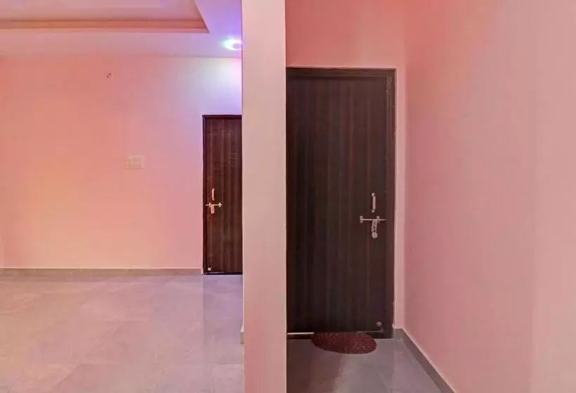 Hotelli Oyo Flagship 81359  Anand In