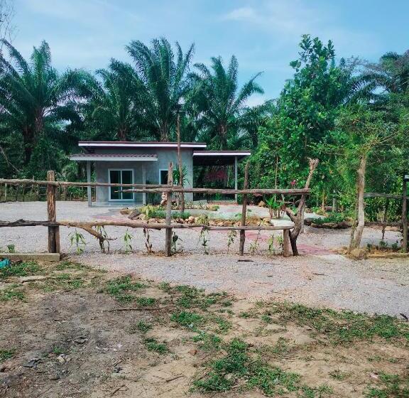 Pensão Baan Namthip Homestay Trang บ้านน้าทิพย์ โฮมสเตย์ตรัง
