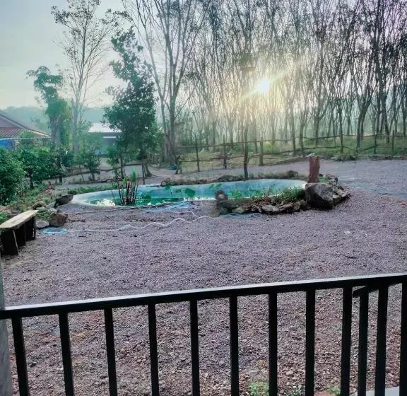 Majatalo Baan Namthip Homestay Trang บ้านน้าทิพย์ โฮมสเตย์ตรัง