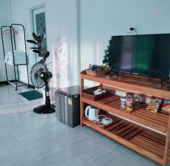 Pensão Baan Namthip Homestay Trang บ้านน้าทิพย์ โฮมสเตย์ตรัง