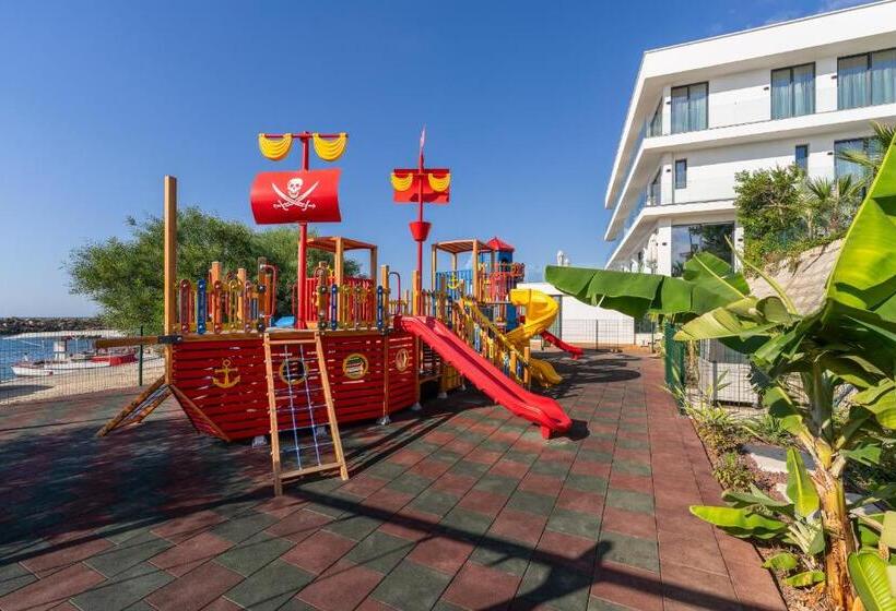 בית מלון כפרי Blue Sea Karpasia