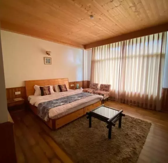 リゾートホテル The Himalayan Chalet