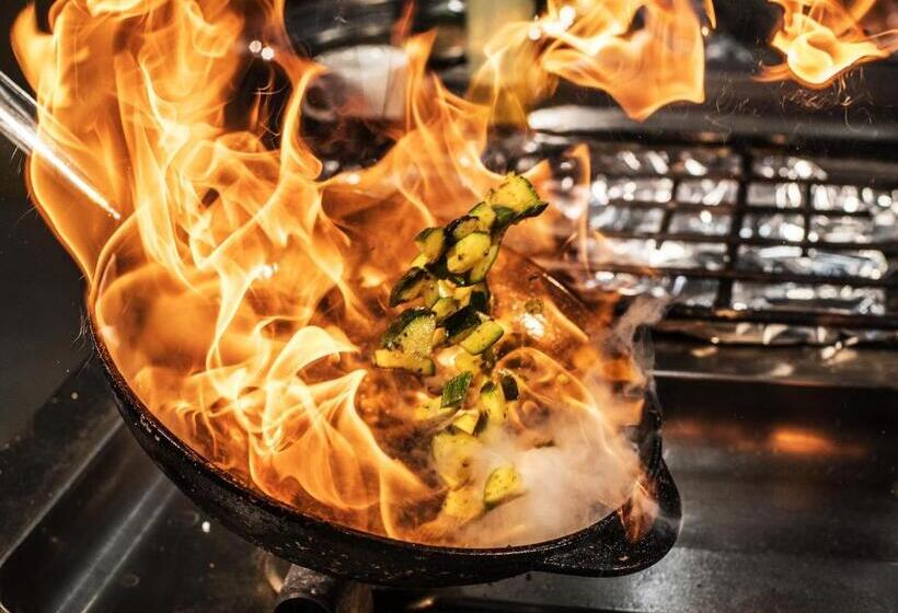 Hagen`s Hotel Eat & Meet Restaurant Bar Lounge