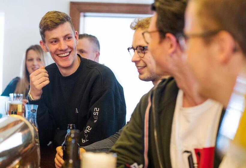 Hagen`s Hotel Eat & Meet Restaurant Bar Lounge