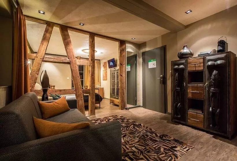 Hotelli Farmerhauslodge