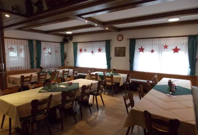 Hotelli Gasthaus Pension Rezatgrund