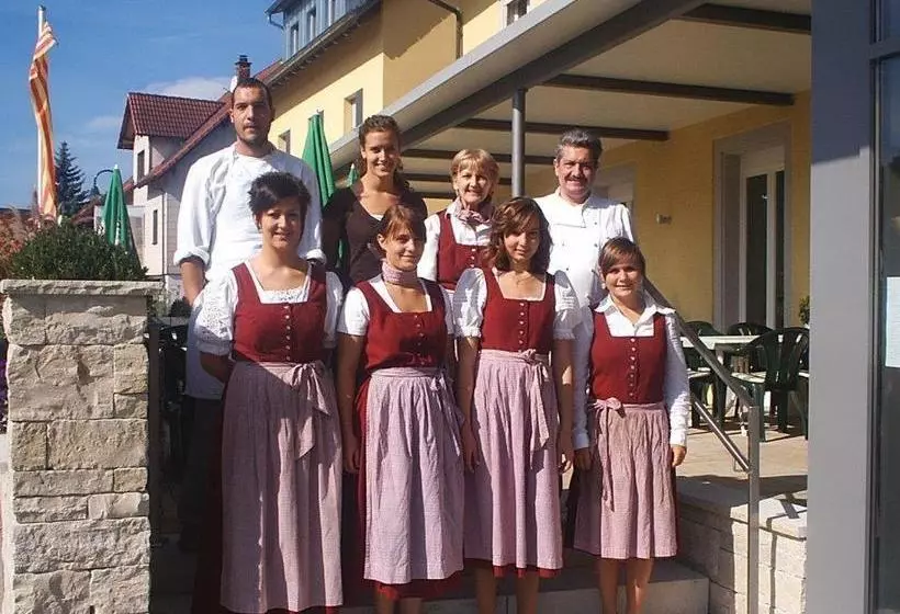 ホテル Gasthof Blume