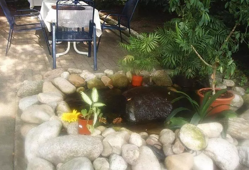 ホテル Gasthof Blume