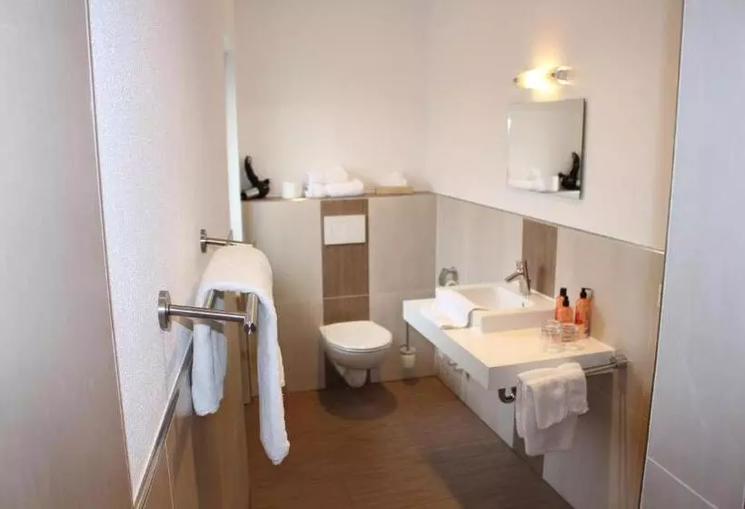 Hotelli Gasthof Zur Seku