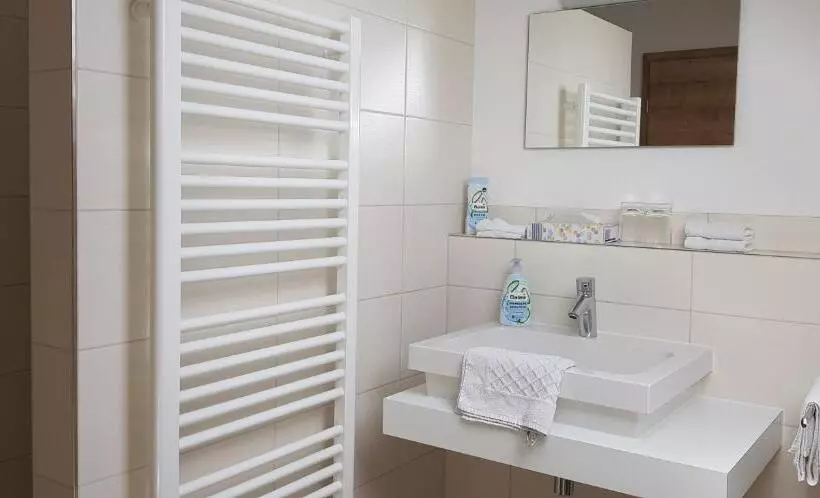 Hotelli Gasthof Zur Seku