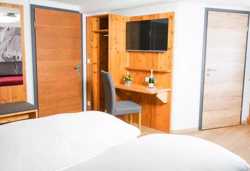 Hotelli Gasthof Zur Seku