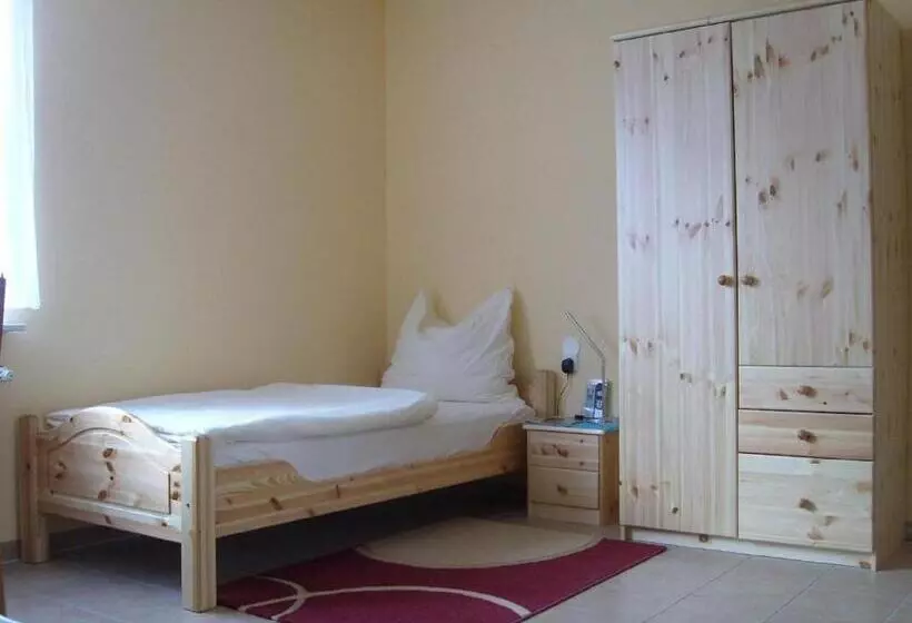 Hotelli Gästehaus Am Reiterhof Mutschler