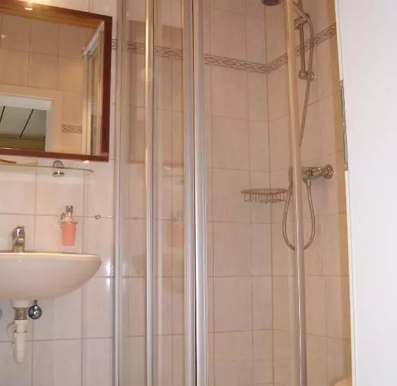 Hotelli Gästehaus Am Reiterhof Mutschler