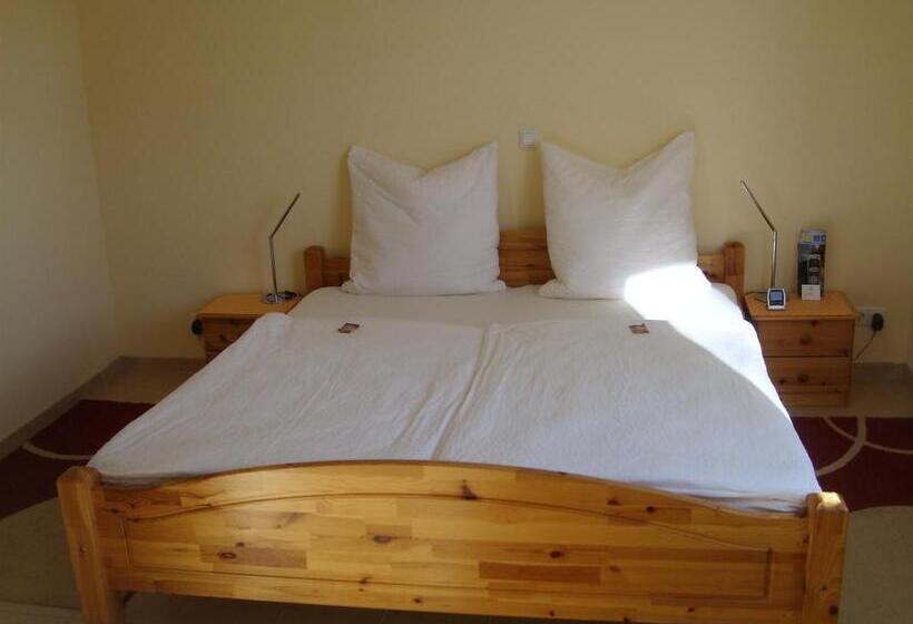 호텔 Gästehaus Am Reiterhof Mutschler