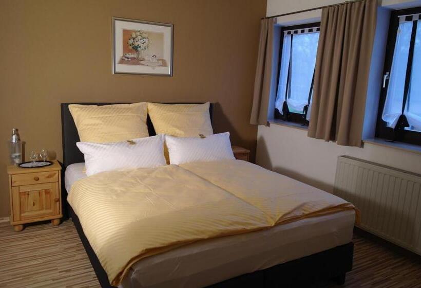 Heidehotel Jagdhof Dobra Gmbh