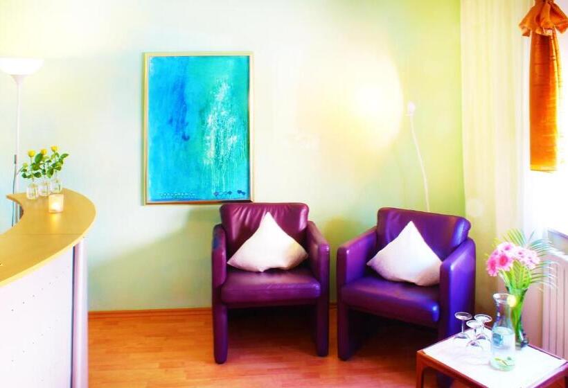 ホテル Kessenbrock Appartements