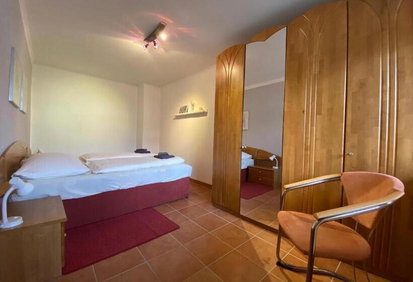 Otel Pension Garni No.11