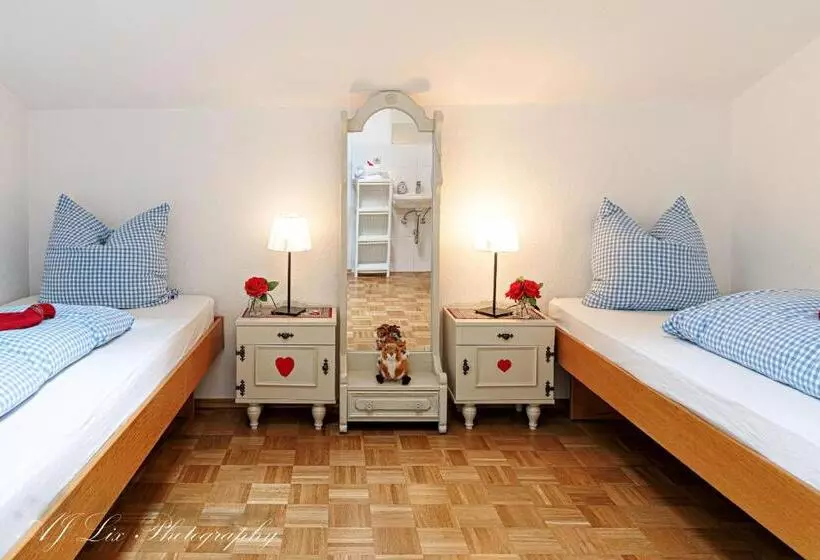 Hotelli Pension Karner