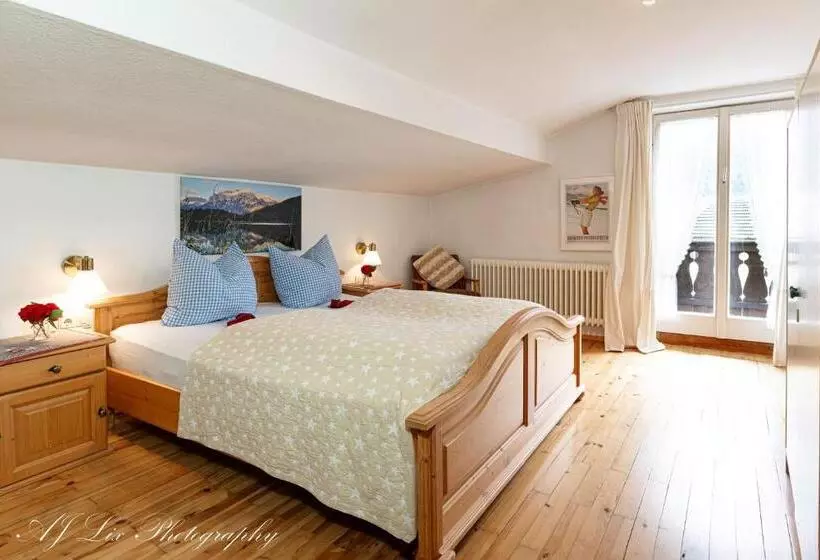 Hotelli Pension Karner