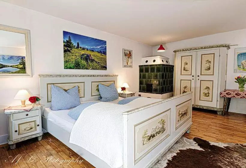 Hotelli Pension Karner