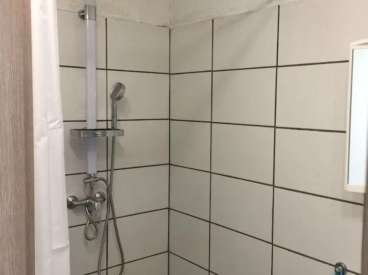 هتل Pension Lindenhof