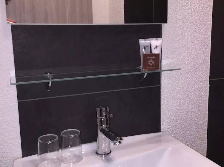 هتل Pension Lindenhof