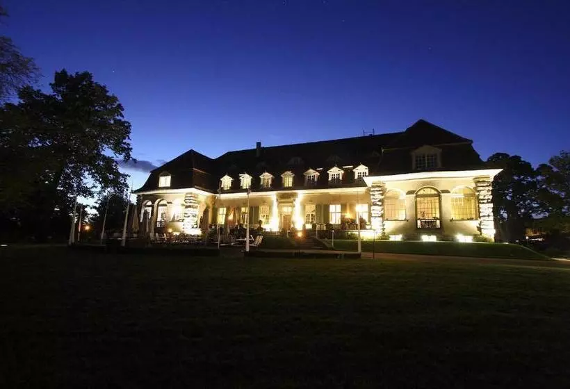 Hotelli Schloss Kartzow