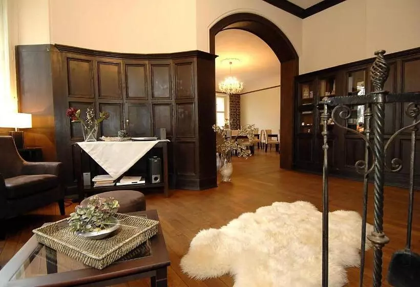 Hotelli Schloss Kartzow