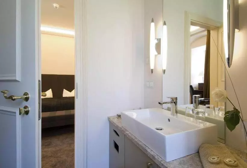 Hotelli Schloss Kartzow