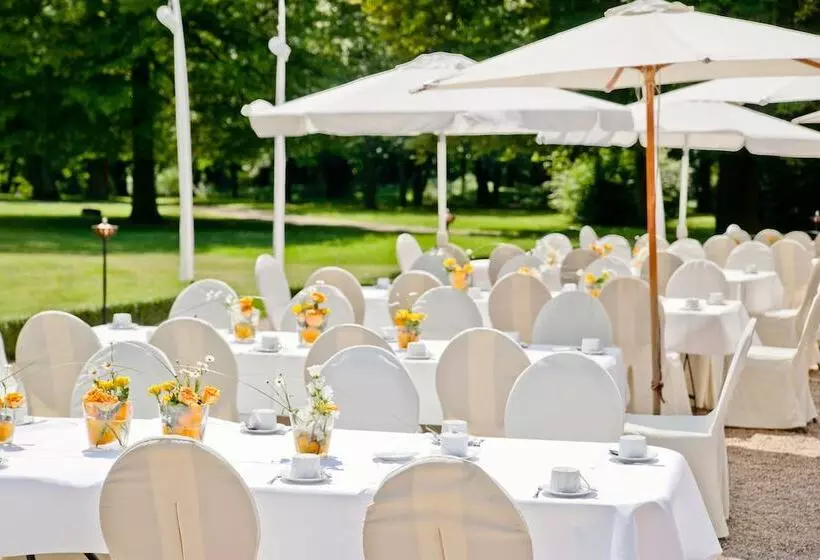 Hotelli Schloss Kartzow