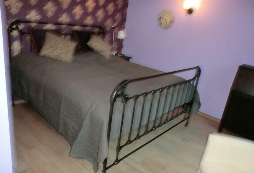 Отель The Cosy Home