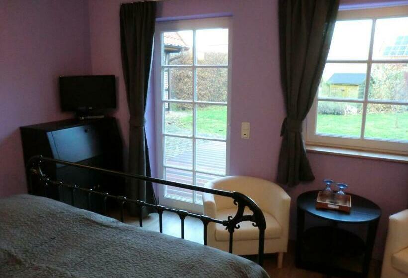 Отель The Cosy Home