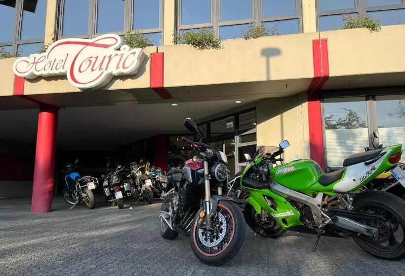 Hotelli Touric