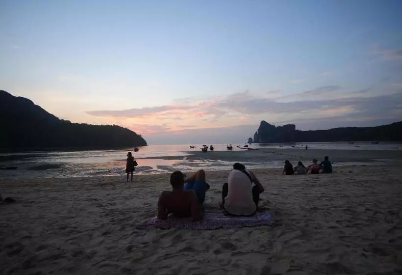 Phi Phi Twin Palms Bungalow