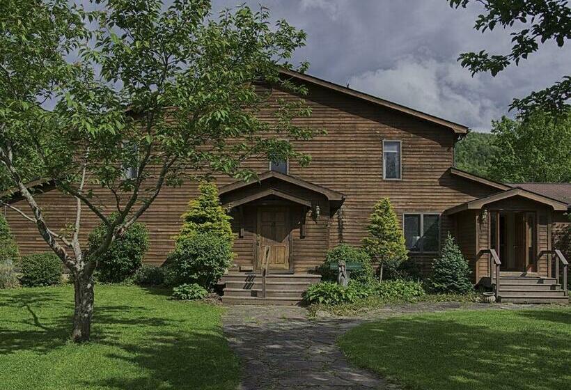 旅馆 Elk River Inn, Cabins & Outfitter