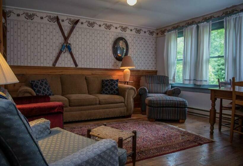 旅馆 Elk River Inn, Cabins & Outfitter