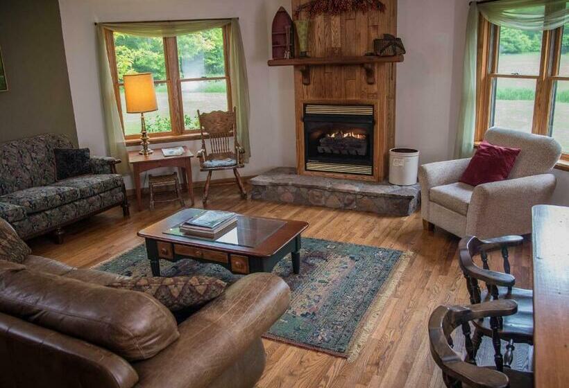 旅馆 Elk River Inn, Cabins & Outfitter