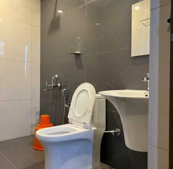 ユースホステル Luxe Inn