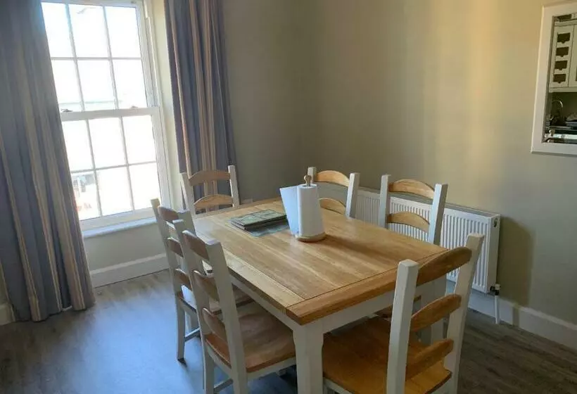 ベッドアンドブレックファースト Cuckoos Corner