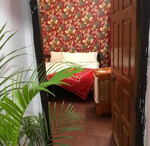 پانسیون Shivlok Guest House